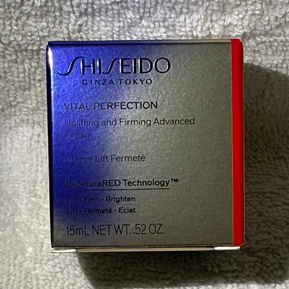 NWT Shiseido Skincare Set - Picture 4 of 6